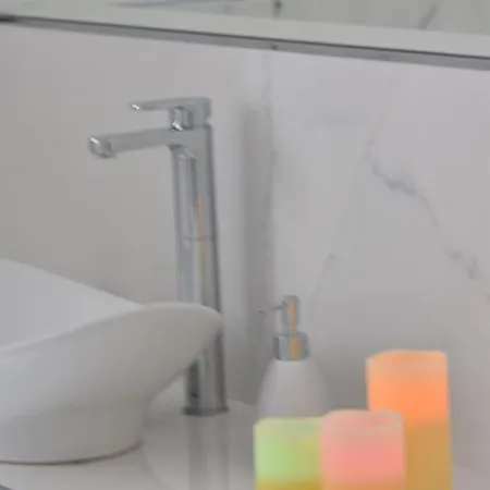 St Peter's Elegant Holidays Apartamento