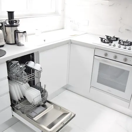 St Peter's Elegant Holidays Appartement *